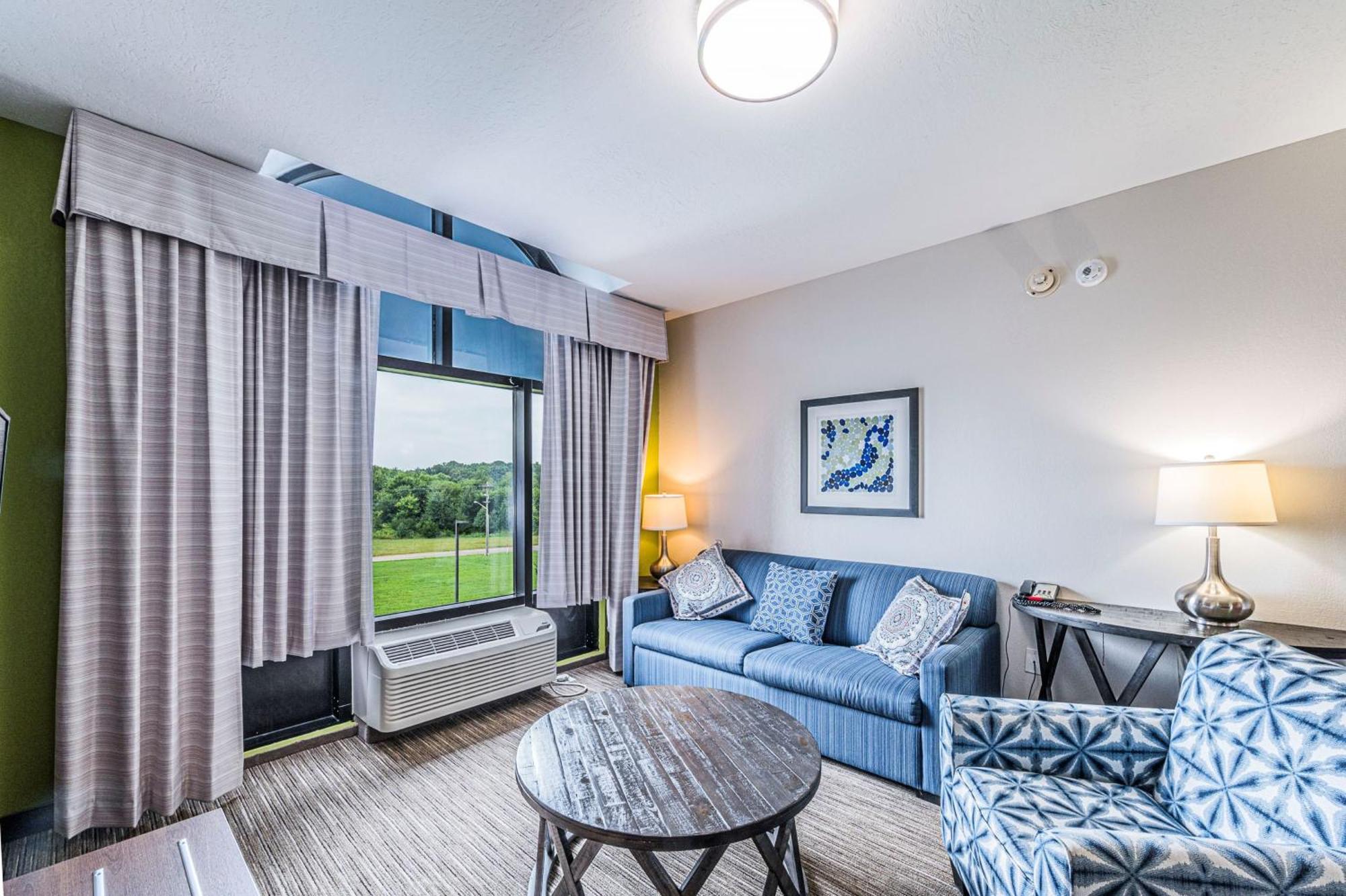 Holiday Inn Express Hotel & Suites Franklin By Ihg Exterior foto
